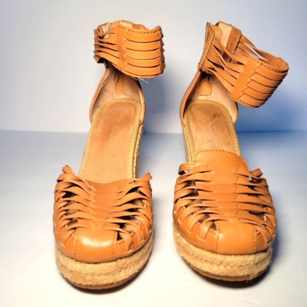 Tommy Bahama Tan Wedge Sandals with Jute Heel - Picture 5 of 8